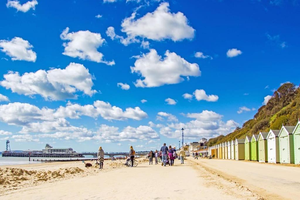 On The Beach Retreat Bournemouth Esterno foto